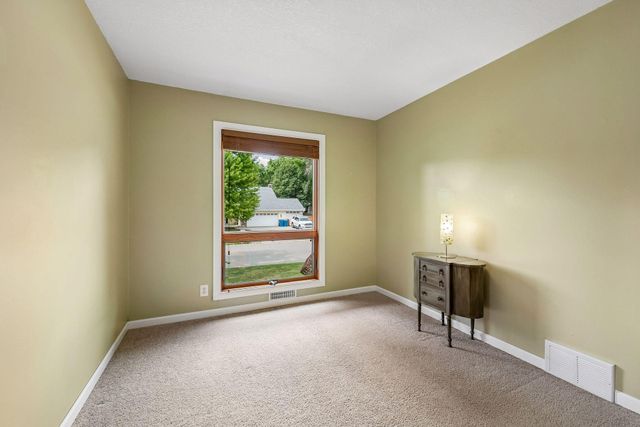 8317 W 103rd Street, Bloomington, MN 55438