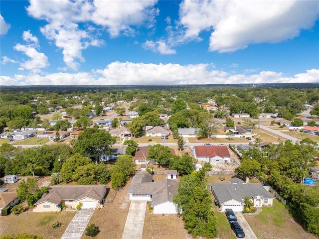 1340 BAKERSFIELD AVENUE, Deltona, FL 32725