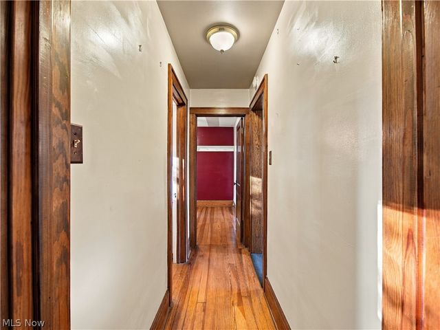 979 Iona Avenue, Akron, OH 44314