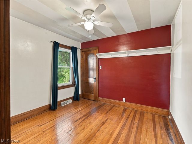 979 Iona Avenue, Akron, OH 44314
