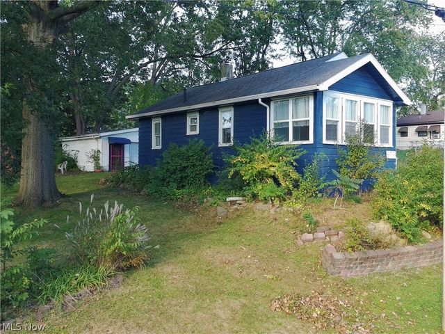 979 Iona Avenue, Akron, OH 44314
