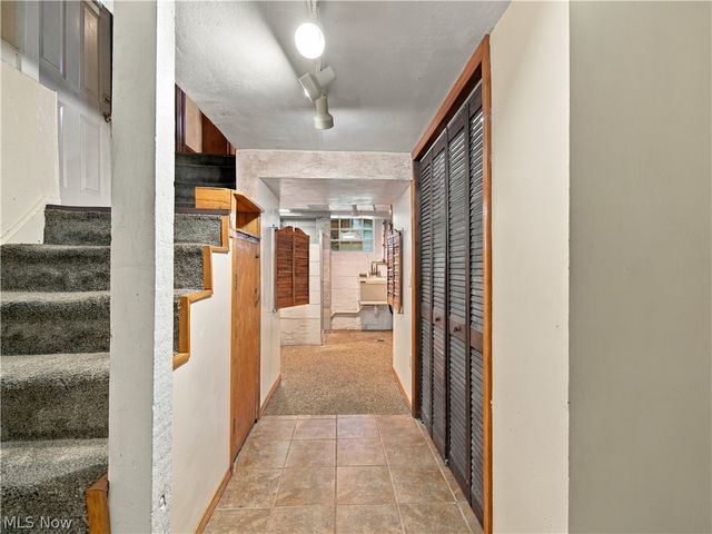 979 Iona Avenue, Akron, OH 44314