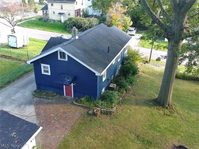 979 Iona Avenue, Akron, OH 44314