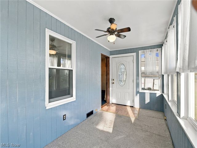 979 Iona Avenue, Akron, OH 44314