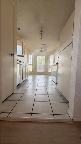 6202 Tidewater Drive, Arlington, TX 76018