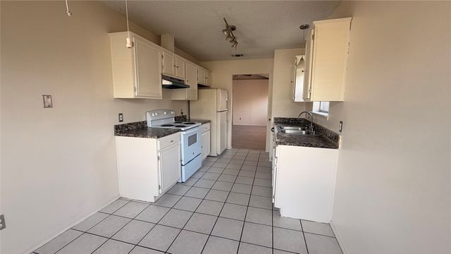 6202 Tidewater Drive, Arlington, TX 76018