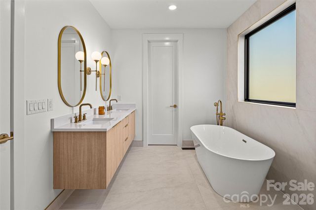 140 Golden Pasture Drive, Fletcher, NC 28732