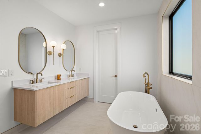 140 Golden Pasture Drive, Fletcher, NC 28732