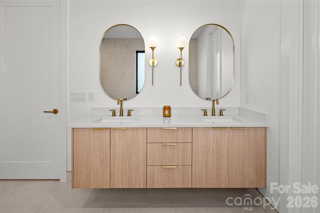 140 Golden Pasture Drive, Fletcher, NC 28732