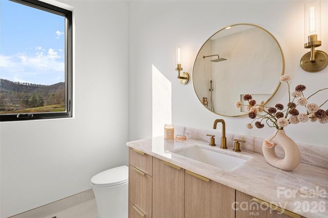 140 Golden Pasture Drive, Fletcher, NC 28732