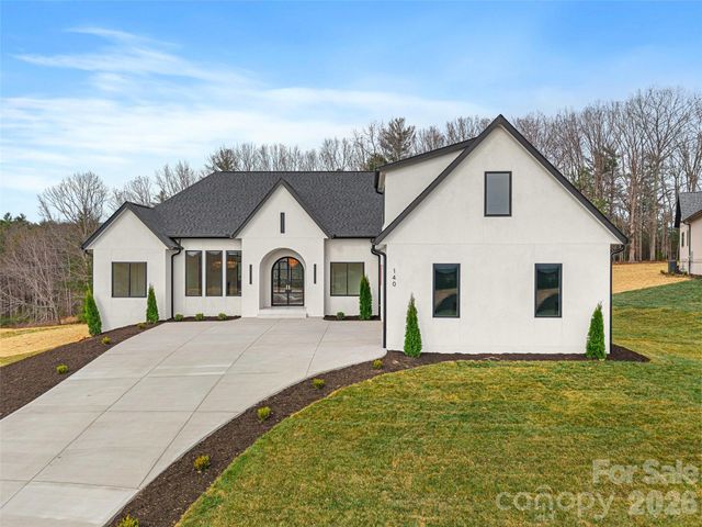 140 Golden Pasture Drive, Fletcher, NC 28732