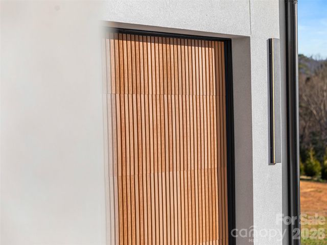 140 Golden Pasture Drive, Fletcher, NC 28732