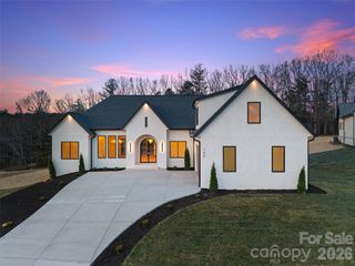 140 Golden Pasture Drive, Fletcher, NC 28732