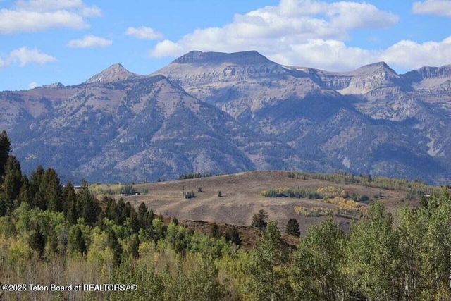 405 W SADDLE BUTTE Drive, Jackson, WY 83001
