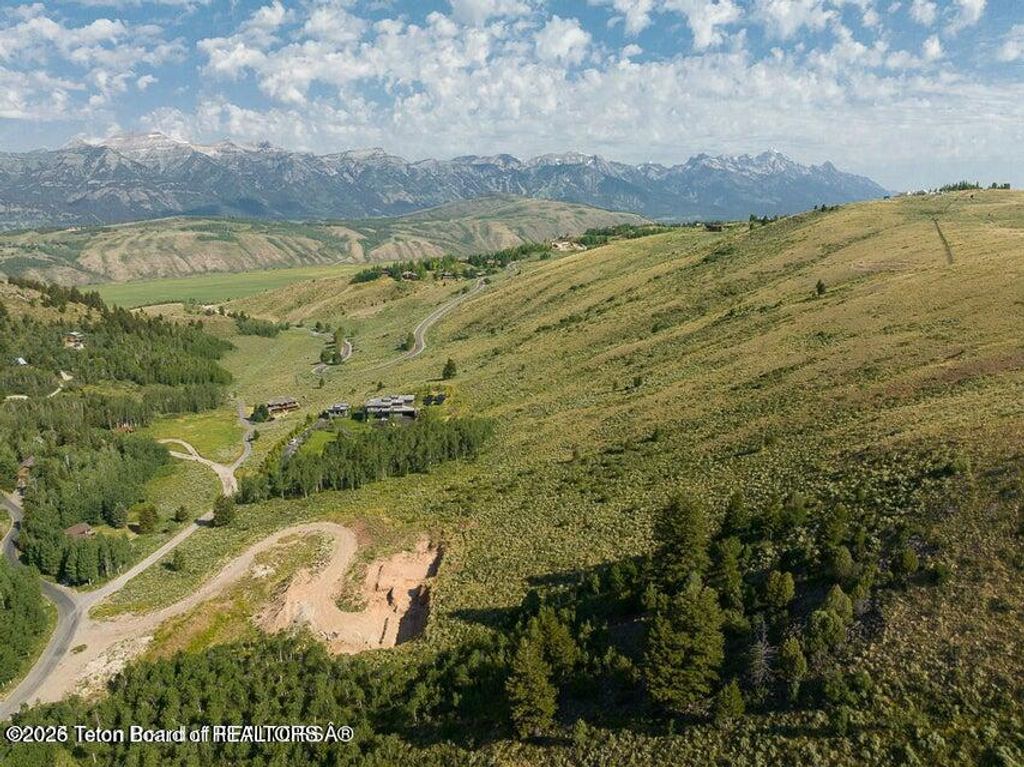 405 W SADDLE BUTTE Drive, Jackson, WY 83001 photo 21