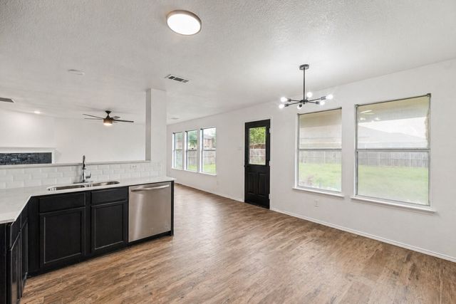 9032 Trail Blazer Drive, Fort Worth, TX 76131