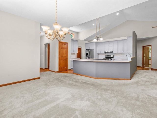 3475 Trail West Drive Ne, Grand Rapids Twp, MI 49525