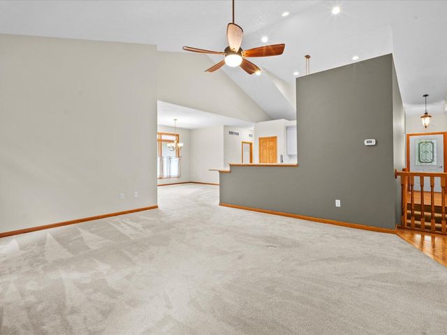 3475 Trail West Drive Ne, Grand Rapids Twp, MI 49525