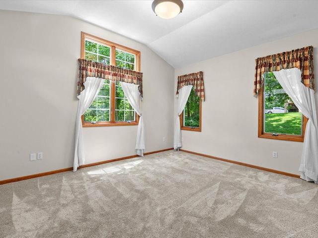 3475 Trail West Drive Ne, Grand Rapids Twp, MI 49525