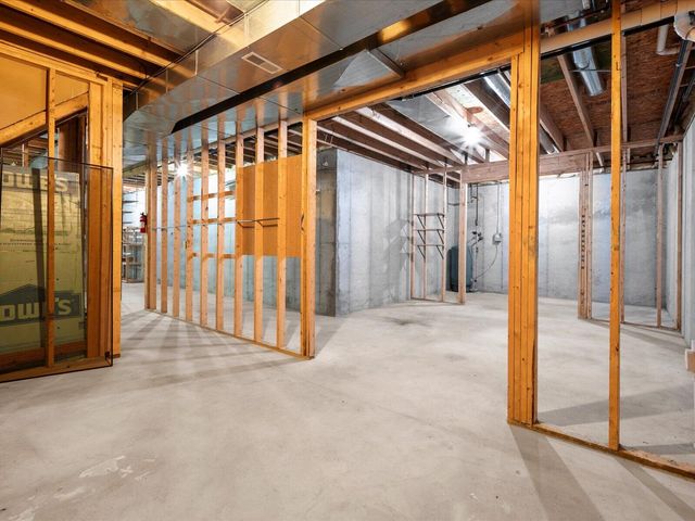 3475 Trail West Drive Ne, Grand Rapids Twp, MI 49525