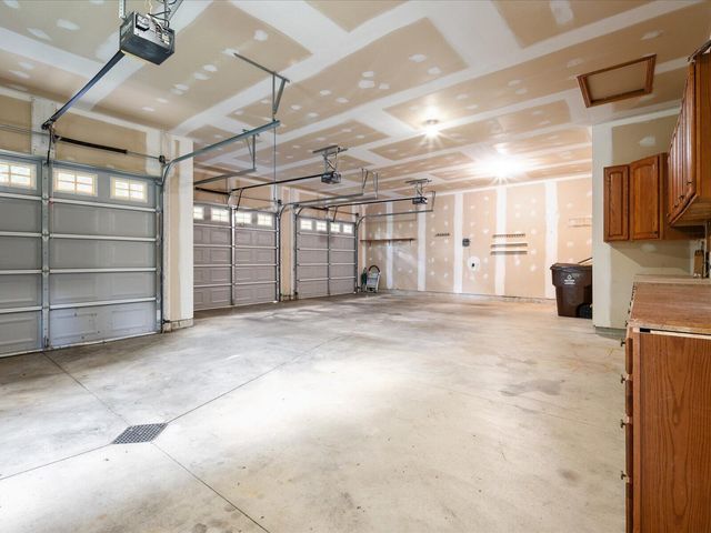 3475 Trail West Drive Ne, Grand Rapids Twp, MI 49525