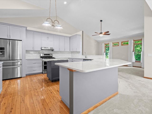 3475 Trail West Drive Ne, Grand Rapids Twp, MI 49525