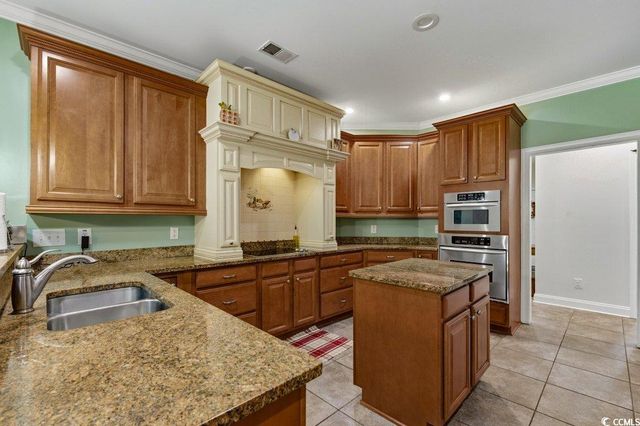 308 West End Ct., Murrells Inlet, SC 29576