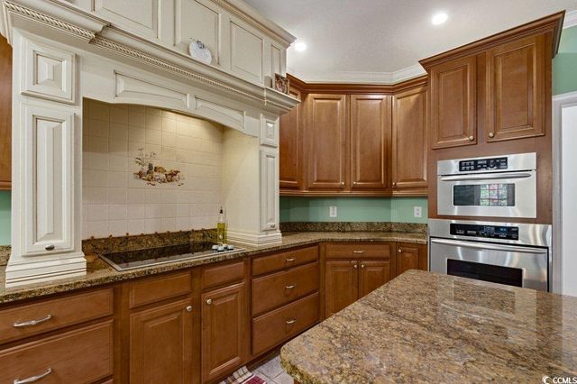 308 West End Ct., Murrells Inlet, SC 29576