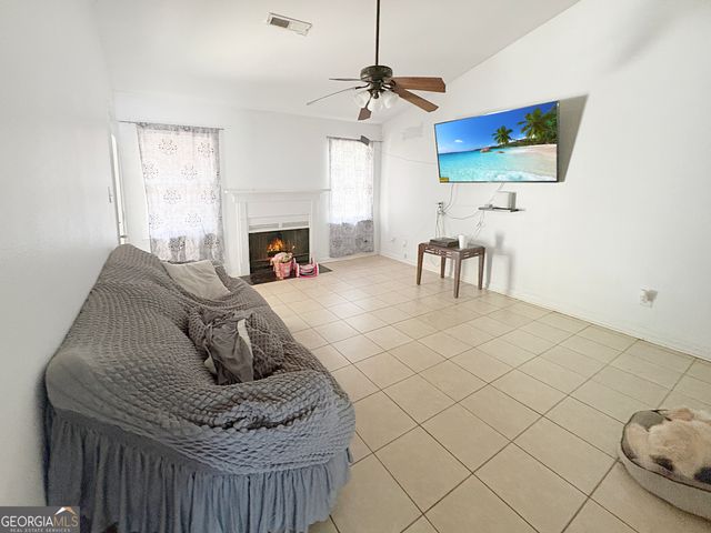660 Browning Lane SE, Conyers, GA 30013
