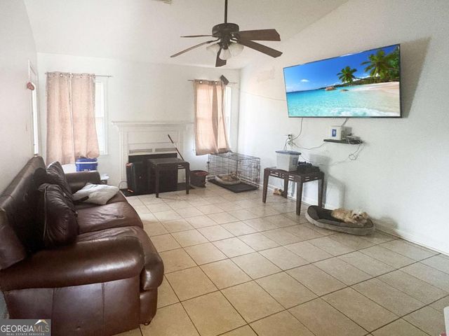 660 Browning Lane SE, Conyers, GA 30013