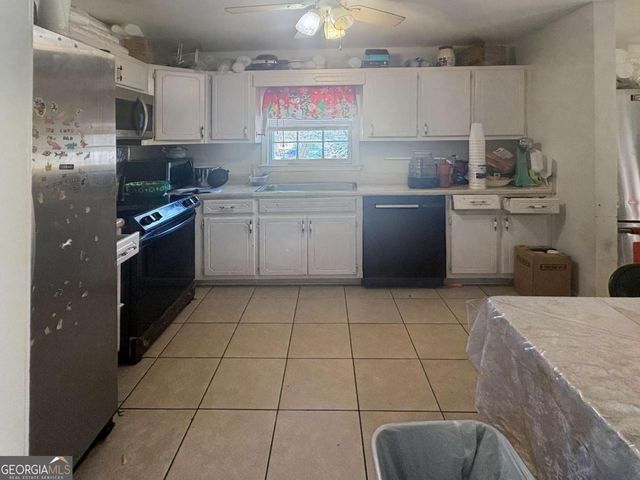 660 Browning Lane SE, Conyers, GA 30013