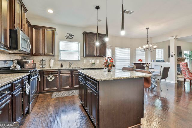 7502 Bowhead Court, Fairburn, GA 30213