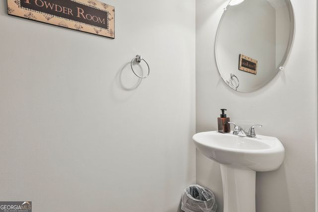 7502 Bowhead Court, Fairburn, GA 30213