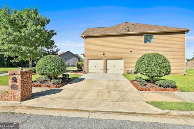 7502 Bowhead Court, Fairburn, GA 30213