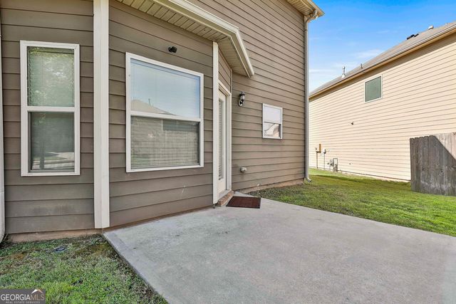 7502 Bowhead Court, Fairburn, GA 30213