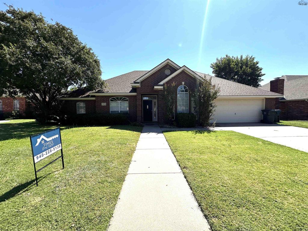 3028 WHITEHALL LANE, Wichita Falls, TX 76309