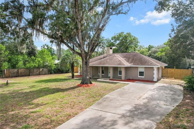 11060 S Istachatta Road, Floral City, FL 34436