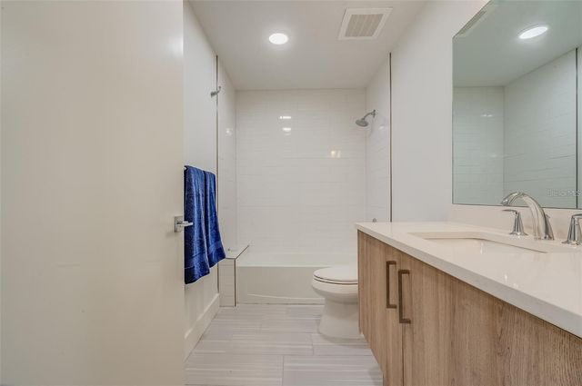 415 ISLAND WAY 311, Clearwater, FL 33767