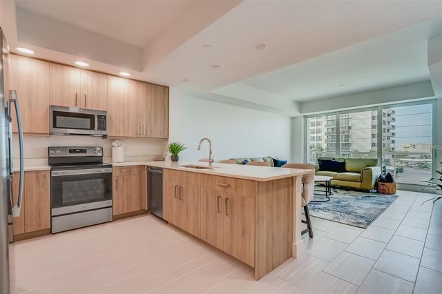 415 ISLAND WAY 311, Clearwater, FL 33767