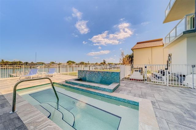 415 ISLAND WAY 311, Clearwater, FL 33767