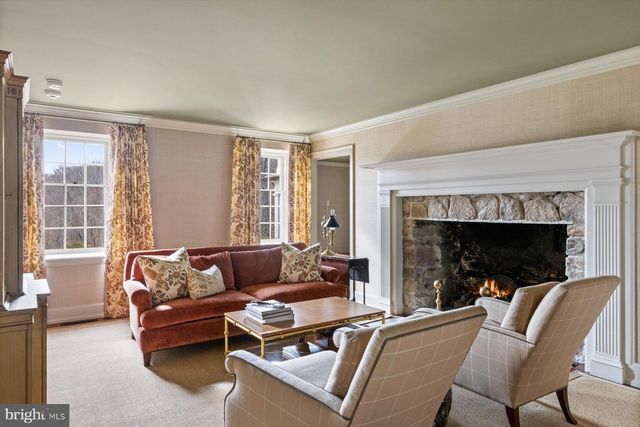 2950 WINDY BUSH RD, Newtown, PA 18940