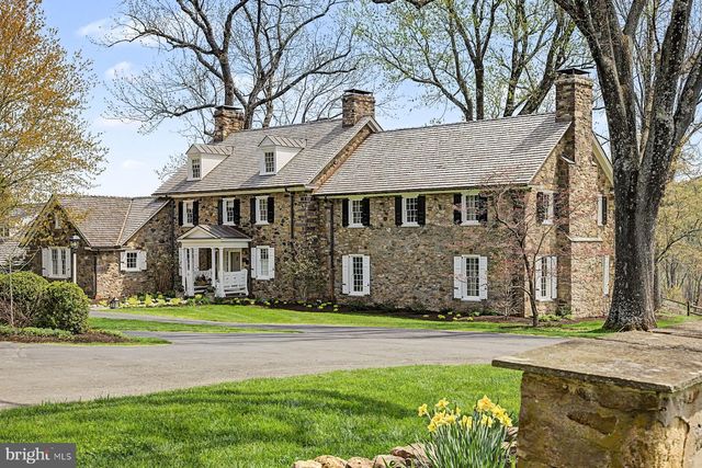 2950 WINDY BUSH RD, Newtown, PA 18940