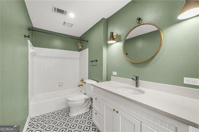 24 Plantation Drive NE, Atlanta, GA 30324