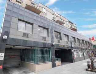 63-47 Booth Street 3C, Rego Park, NY 11374