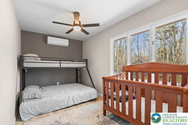 70 Pineknoll Drive, Kidder Twp, PA 18235