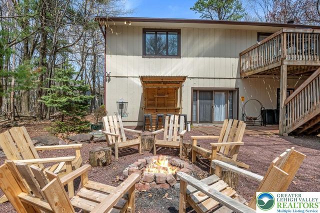 70 Pineknoll Drive, Kidder Twp, PA 18235