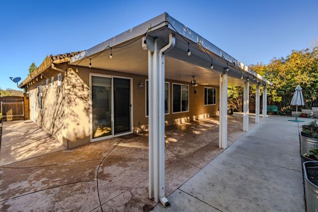 818 Alpine St, Jackson, CA 95642