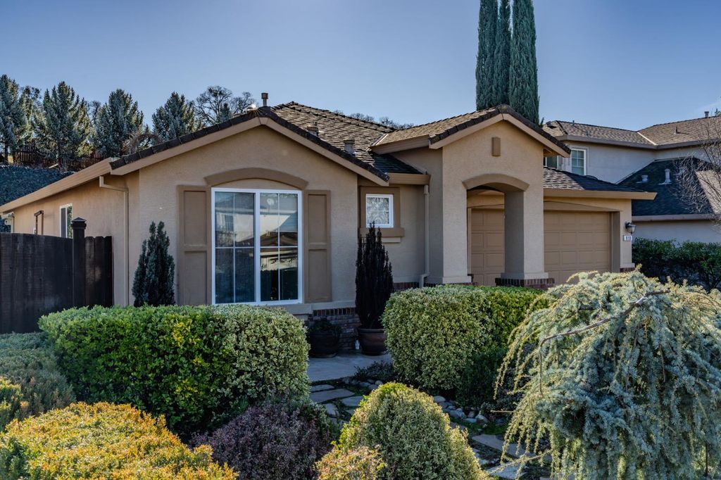 818 Alpine St, Jackson, CA 95642