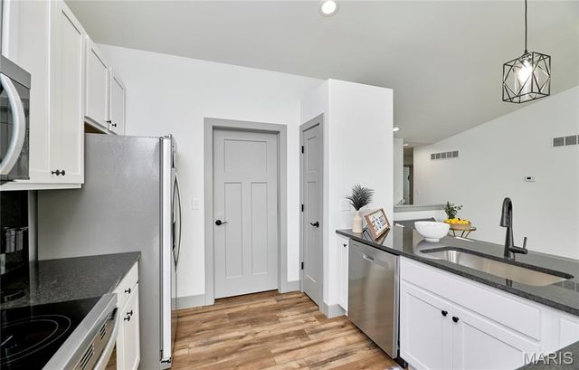 28723 Woodland Heights Drive, Warrenton, MO 63383