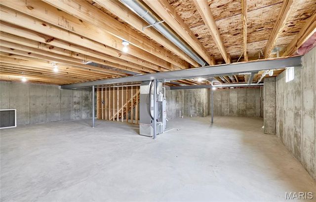 28723 Woodland Heights Drive, Warrenton, MO 63383